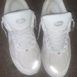 New-balance 2002r